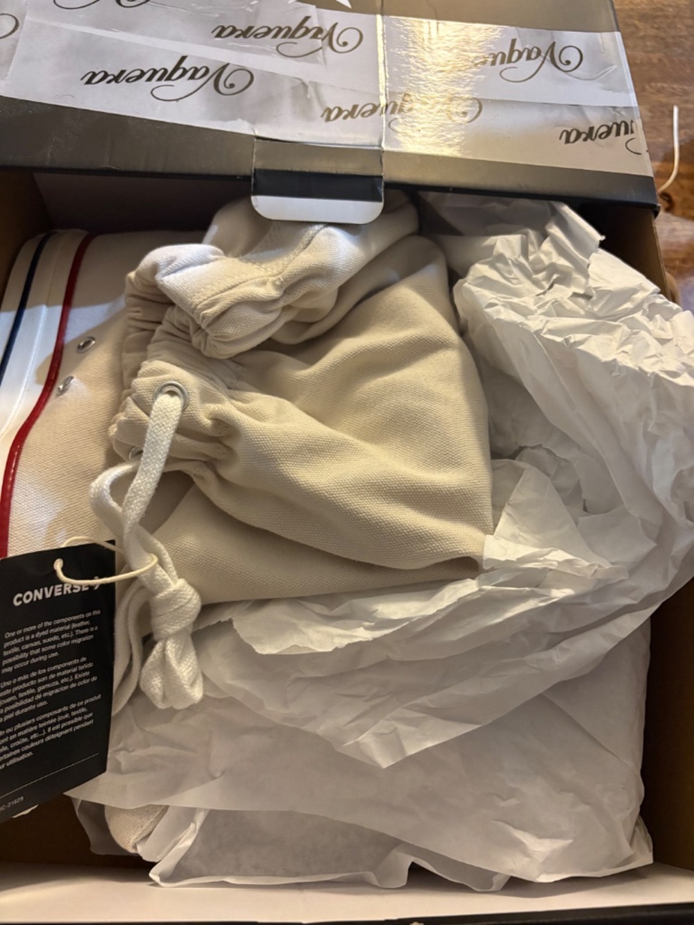 White vaquera converse size 7.5 - Picture 2 of 3